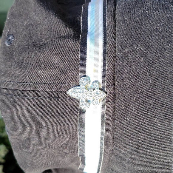 Rhinestone Fluer de Lis Womens Black Baseball Hat Decky Adjustable Strap Closure - Picture 3 of 6